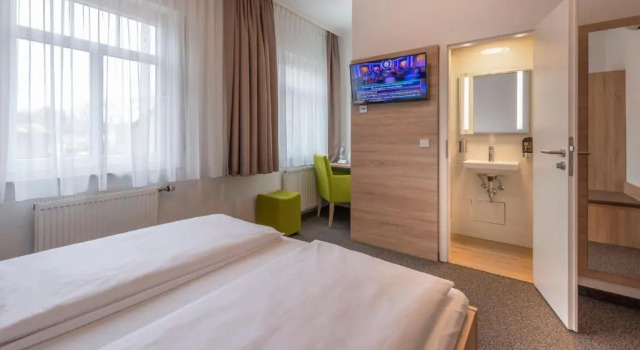 Hotel Gasthof Zum Rössle, Забронировать Отель Отели Хейльбронн с парковкой, Парковка