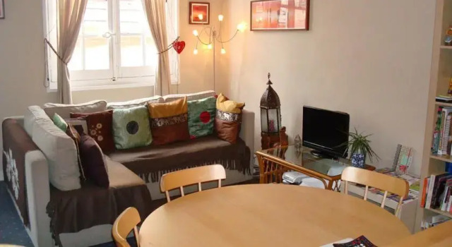 Bordeaux City Centre Apartment, Забронировать Апартаменты/квартира Апартаменты Бордо, рядом с Церковь Нотр-Дам, Апартаменты/квартира
