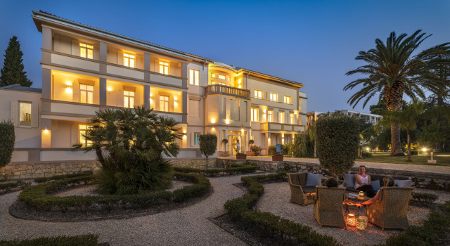 Aminess Vival Port9 Resort, Забронировать Курортный отель Курортные отели Корчулы, рядом с Korčula Tourist Board, Курортный отель