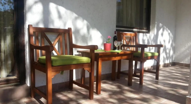 Апартаменты с видом на сад Apartment Drenovica