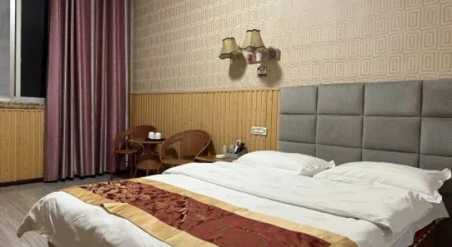 Guangshan Xinglong Hotel, Book Hotel Xinyang Henan