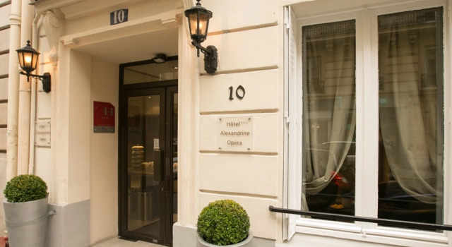 Кровать в общем номере (мужской номер) Hôtel Alexandrine Opera