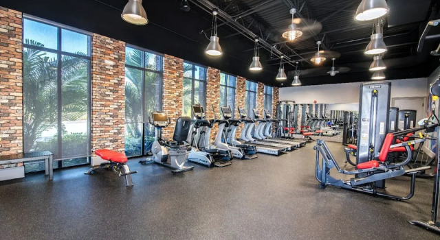 Коттедж Lovely Townhome Sleeps 8 Eve101