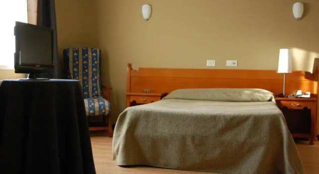 Трёхместный номер Standard Hotel París