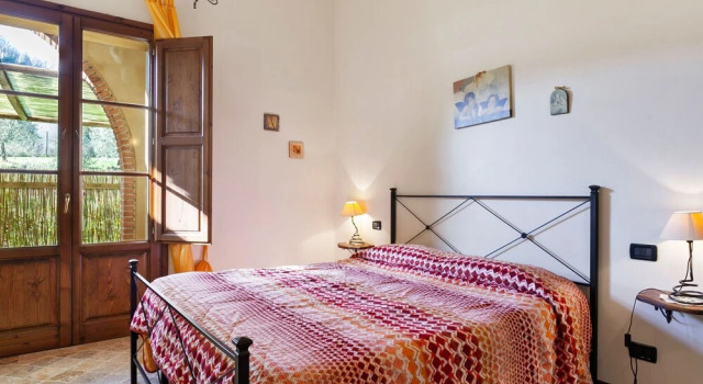 Sprawling Holiday Home in Chianni With Private Swimming Pool, Prenota Casa vacanze Chianni Toscana