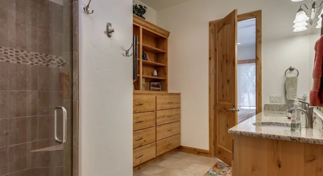 Pointe Of View 3 Bedroom Apts, Varaa Lomakoti Harrisburg Junction 