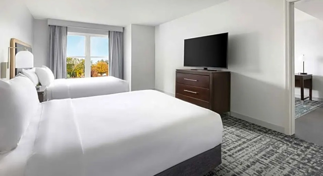 Четырёхместный номер Standard c 1 комнатой Homewood Suites by Hilton Manchester/Airport