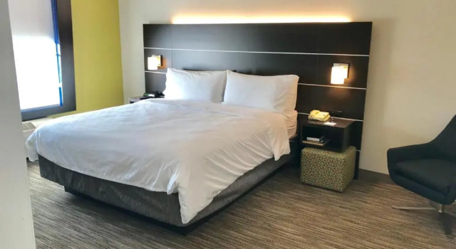 Люкс Holiday Inn Express & Suites Tracy by IHG