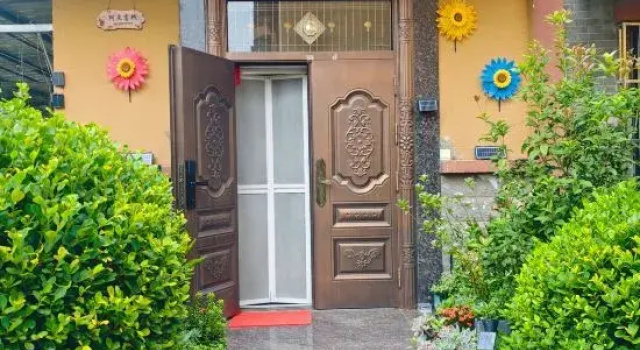 Aqing Homestay, Book Hotel Hoteller i Sichuan med parkering, Parkering