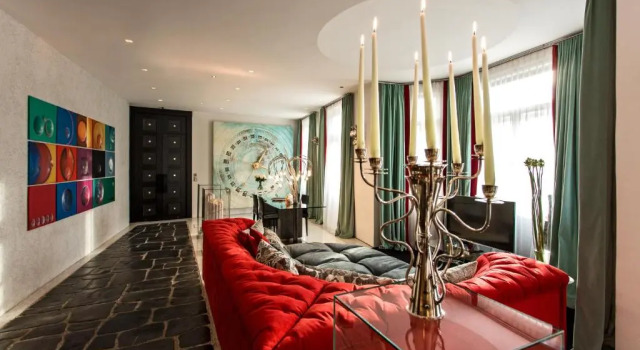 Люкс с балконом House of Time - Fancy Suite Vienna