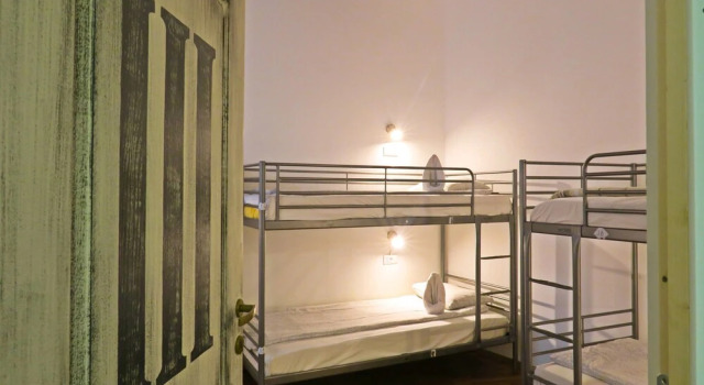 The Evil Clown Hostel, Book Hostel Hostels in Prahova Valley, Hostel