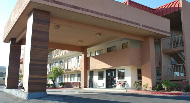 Magnuson Hotel El Paso West, Rezerwuj Hotel Hotele w El Paso z parkingiem, Parking
