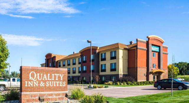 Quality Inn & Suites Sioux Falls, 予約 ホテル スーフォールズ サウスダコタ州