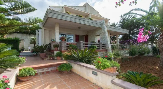 Villa Flores, Buchen Sie Villa Cottages in Sizilien, Cottage