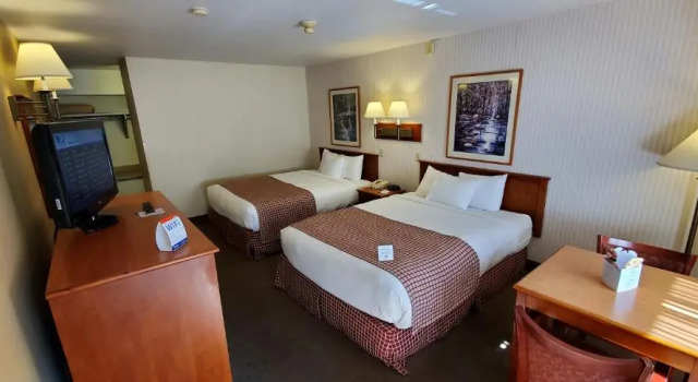 Четырёхместный номер Standard Baymont by Wyndham Seattle/Kirkland WA