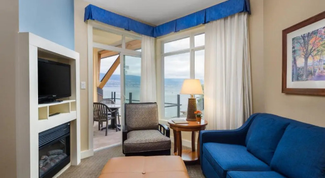 Люкс c 1 комнатой с частичным видом Summerland Waterfront Resort & Spa