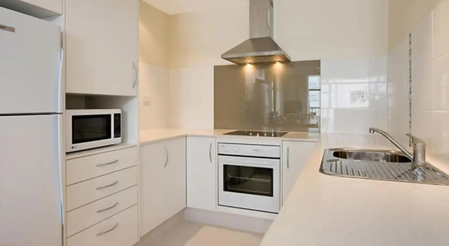 Апартаменты Beach House Seaside Resort Coolangatta