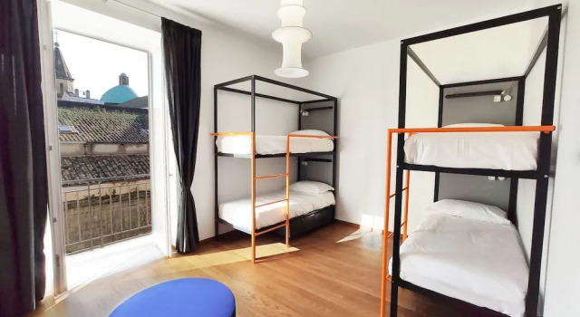 Tric Trac Hostel