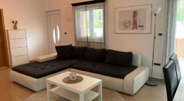 Apartment Leonardo, Забронировать Апартаменты/квартира Отели Биоград-на-Мору с парковкой, рядом с Kornati Marina, Парковка