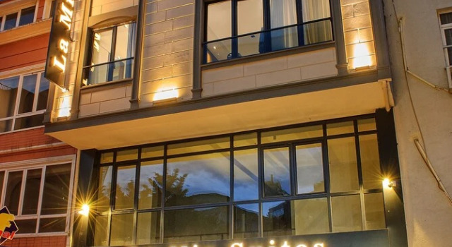 La Mia Suites