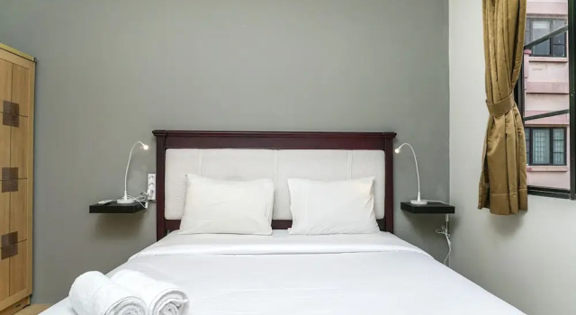 Spacious and Comfortable 2BR Puri Garden Apartment, Book Apartment Jakarta Jakarta Province