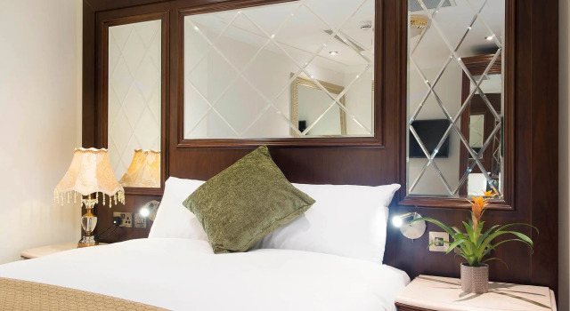 Двухместный номер Standard The George Street Hotel