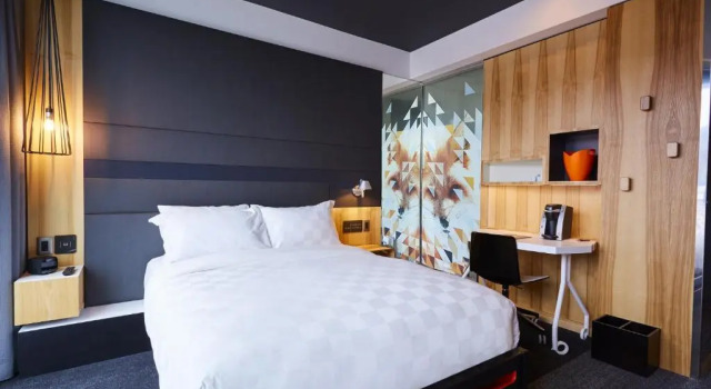 Номер Standard с видом на реку Alt Hotel Calgary East Village