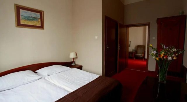 Hotel Sonex, Забронировать Отель Отели Ченстохова с парковкой, рядом с Galeria Jurajska Shopping Centre, Парковка