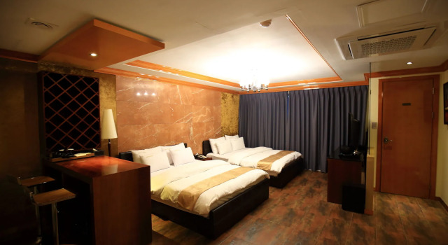 Hotel Gallery, Забронировать Отель Отели Тхонъён 3 звезды, 3*