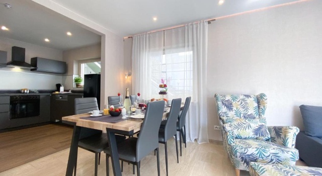 Апартаменты Modernes Apartment in Zentrumsnähe mit eigenem Stellplatz