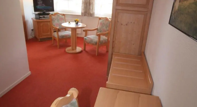 Hotel Kristall, Забронировать Отель Отели Зильт-Ост 3 звезды, 3*