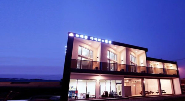 New Heaven Dive n Pension, Rezerwuj Hotel Hotele w Czedżu z basenem, Basen