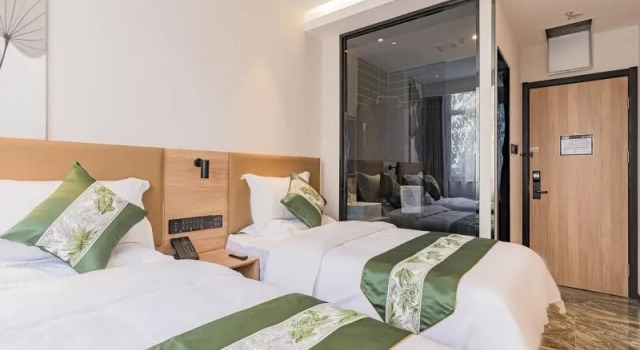 Green Tree Inn Beijing Wukesong Subway Station 301, Book Hotel Hoteller i Beijing Province med parkering, Parkering