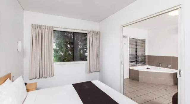 Апартаменты Majestic Oasis Apartments