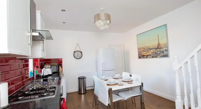 Апартаменты Deluxe Luxurious Serviced Apartments