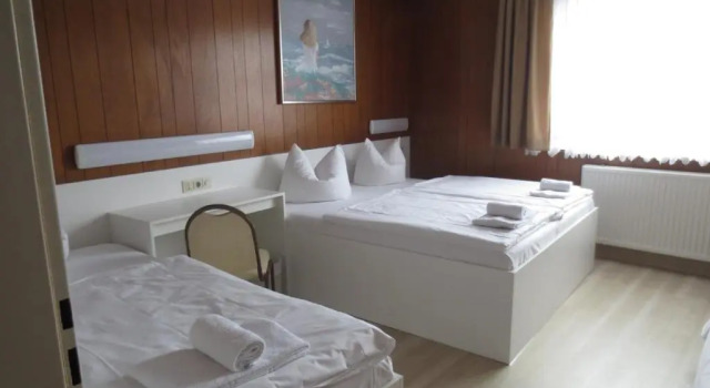 Трёхместный номер Standard Central-Hotel Tegel