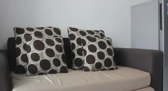 Comfy 2Br at Mekarwangi Square Cibaduyut Apartment, Rezervați Apartament Bandung Kidul Bandung, aproape de Leuwi Panjang Bus Terminal