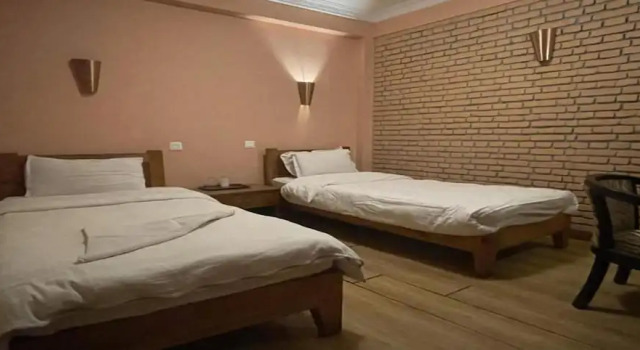 MeroStay 101 Hotel Valley View Inn