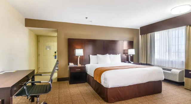 Люкс Comfort Inn & Suites Mojave