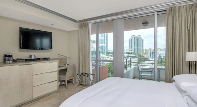 Люкс Premier Private Condos at 101 Ocean by LMC