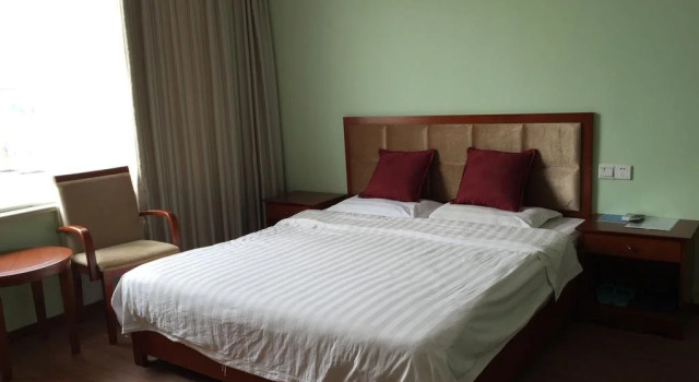 Suge Express Inn, Varaa Hotelli Hotellit Leshan pysäköinnillä, Pysäköinti
