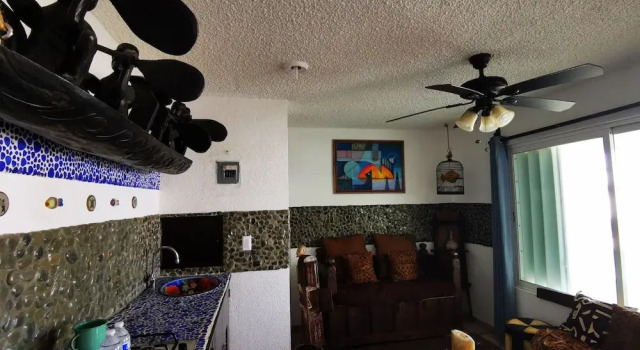 Двухместные апартаменты с видом на залив Brisas Beachfront Studios in Hotel Zone