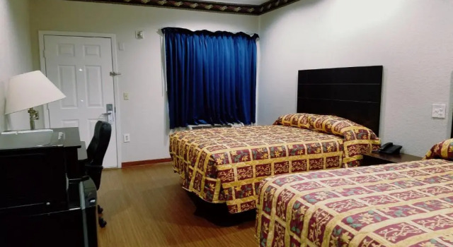 Четырёхместный номер Standard Scott Inn & Suites - Downtown Houston