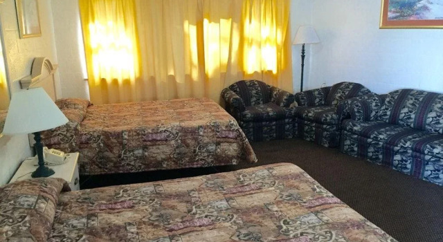 Withlacoochee Motel, Book Motel Hoteller i Inglis med pool, Swimmingpool