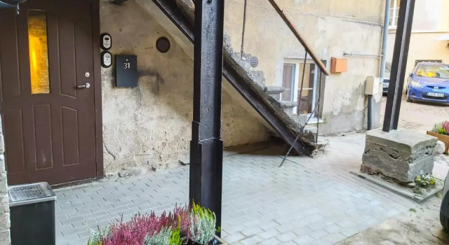 Апартаменты UNESCO Hidden Arches – Restored 3 Bedroom Apartment in the Historic Pilies St.