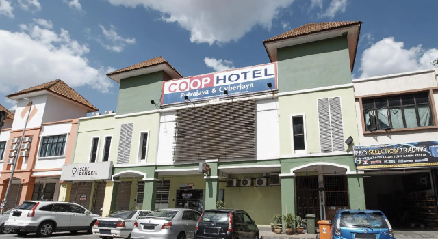 Кровать в общем номере COOP HOTEL PUTRAJAYA & CYBERJAYA
