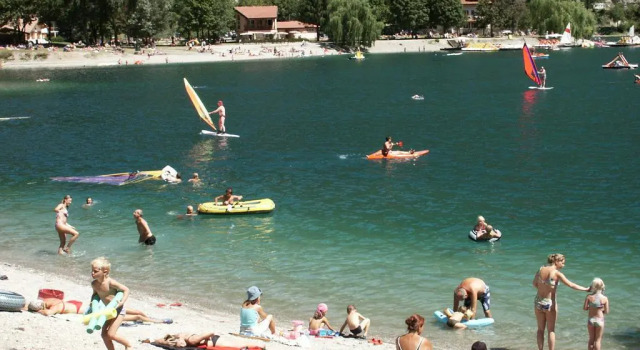 Camping Al Lago Ledro, Забронировать Кемпинг Отели Пьеве-ди-Ледро 3 звезды, 3*