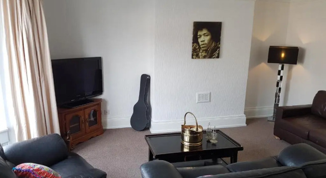 AA Apartment Westoe Road