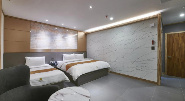 Aura Tourist Hotel, Забронировать Отель Ансан Кёнгидо, рядом с Парк Ёнха