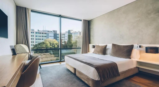 Полулюкс Iberostar Selection Lisboa